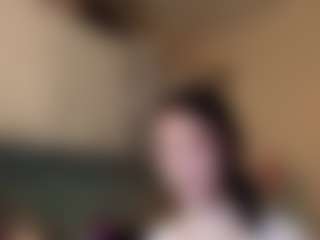 Live cam show with MichikoMccoil - Moaning on Camsoda