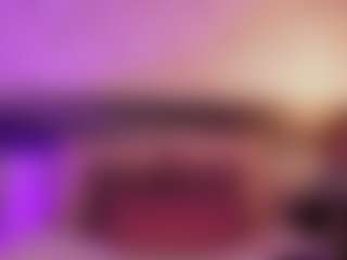Live cam show with Natalia-Cruzz - Middle Aged on livesuperchat.net