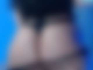 Live cam show with Sabrina013 - Chocolate on mypornchat.com