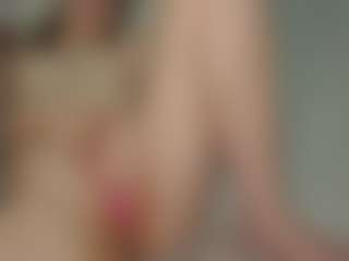 Live cam show with TynishaWilder - College on iamadamtest123.com