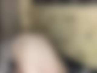 Live cam show with TynishaWilder - Athletic Blowjob on Free Soda