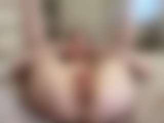 Live cam show with TynishaWilder - Camel Toe on SquirtSoMuch