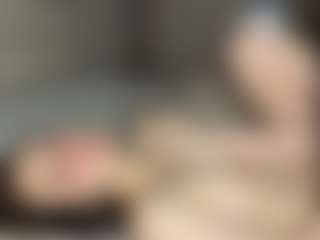Live cam show with TynishaWilder - Skinny on sexytreat.net