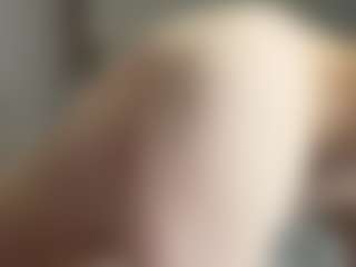Spettacolo in cam dal vivo con TynishaWilder - Dildo Brown Hair su Camsoda