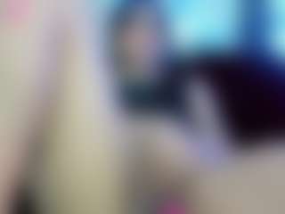 Live cam show with Alice-Yermanotta - Brown Eyes on Camsoda