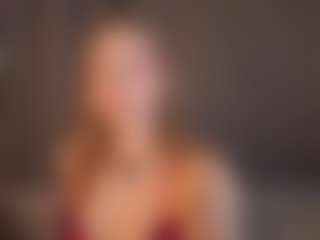 Live cam show with ElseRatz - Blonde Hair Middle Aged on thefappeningchat.com
