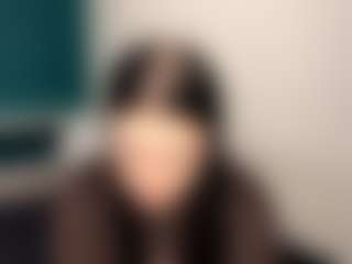 Live cam show with Luna - Full Nudity on CamClone