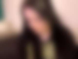 Live cam show with Luna - Green Eyes on Hubzter Live