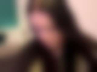 Live cam show with Luna - Green Eyes on livesuperchat.net