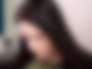 Live cam show with Luna - Skinny on Soda Cam
