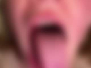 CharaDeatherage's Live Sex Cam Show