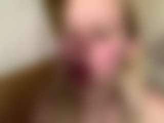 CharaDeatherage's Live Sex Cam Show
