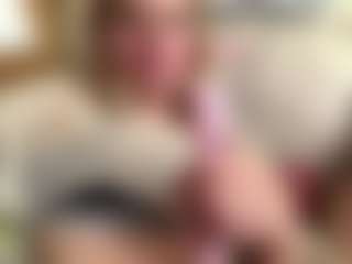 Live cam show with CharaDeatherage - Solo on fapnchat