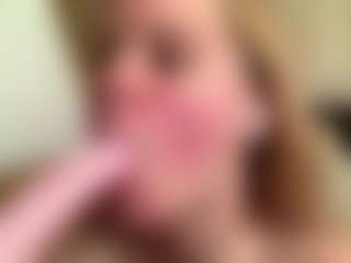 CharaDeatherage's Live Sex Cam Show
