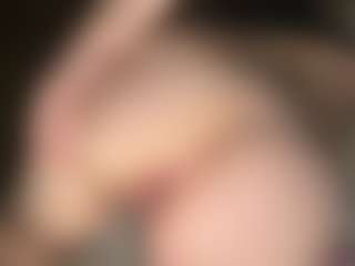 Live cam show with CharaDeatherage - Blue Eyes on camwithhim.com