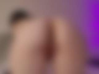Live cam show with Seravine - Body Massage on LiveSexCams6