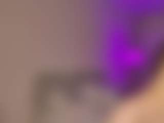 Live cam show with Seravine - Body Massage on Ass Tok