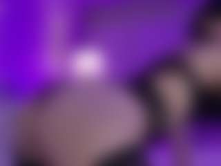 Seravine's Live Sex Cam Show