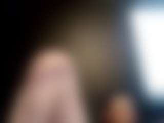 tallhungcloudyy's Live Sex Cam Show