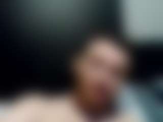 tallhungcloudyy's Live Sex Cam Show