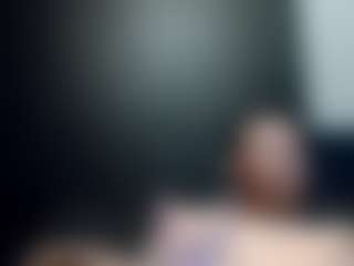 tallhungcloudyy's Live Sex Cam Show