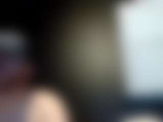 tallhungcloudyy's Live Sex Cam Show