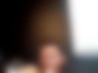 tallhungcloudyy's Live Sex Cam Show