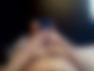 tallhungcloudyy's Live Sex Cam Show