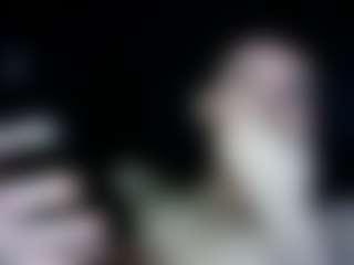 tallhungcloudyy's Live Sex Cam Show