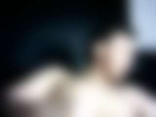 tallhungcloudyy's Live Sex Cam Show