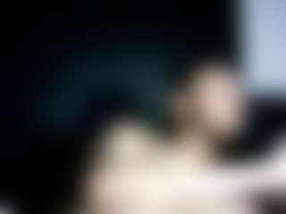 tallhungcloudyy's Live Sex Cam Show