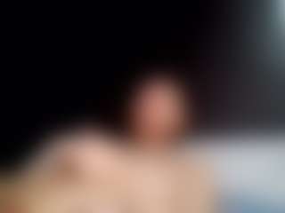 tallhungcloudyy's Live Sex Cam Show