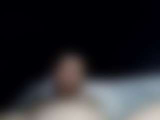 tallhungcloudyy's Live Sex Cam Show