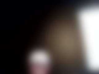 tallhungcloudyy's Live Sex Cam Show