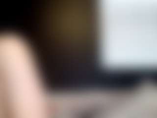 tallhungcloudyy's Live Sex Cam Show