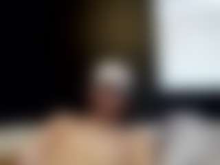 tallhungcloudyy's Live Sex Cam Show