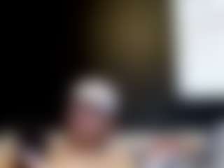 tallhungcloudyy's Live Sex Cam Show