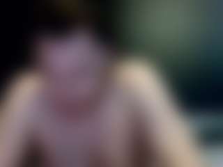 tallhungcloudyy's Live Sex Cam Show