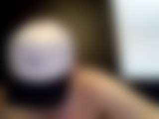 tallhungcloudyy's Live Sex Cam Show