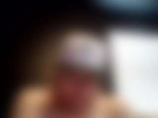 tallhungcloudyy's Live Sex Cam Show