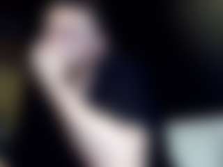tallhungcloudyy's Live Sex Cam Show