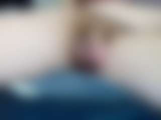 tallhungcloudyy's Live Sex Cam Show