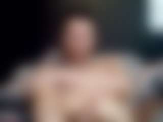 tallhungcloudyy's Live Sex Cam Show