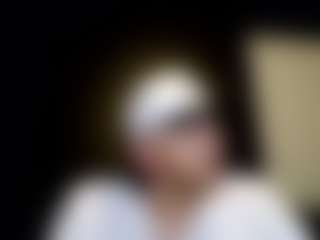 tallhungcloudyy's Live Sex Cam Show