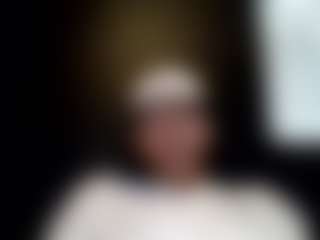 tallhungcloudyy's Live Sex Cam Show