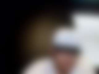tallhungcloudyy's Live Sex Cam Show