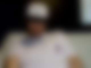 tallhungcloudyy's Live Sex Cam Show
