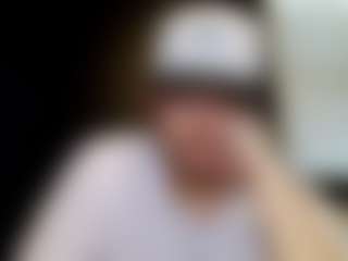tallhungcloudyy's Live Sex Cam Show