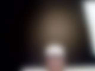tallhungcloudyy's Live Sex Cam Show