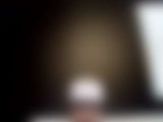 tallhungcloudyy's Live Sex Cam Show